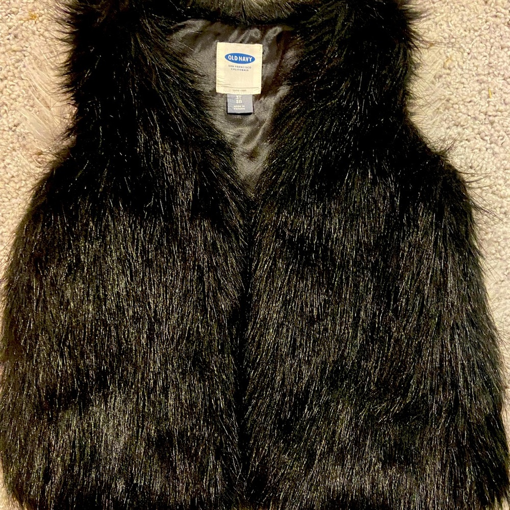 Kids faux fur vest. Great condition.